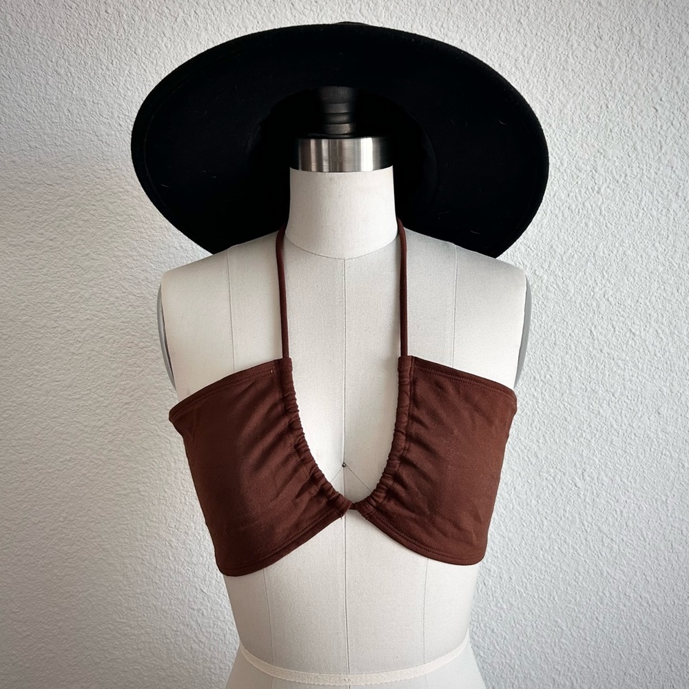 ARITZIA SUNDAY BEST BROWN MULTI-WAY STRAPLESS MINIMALIST CROP TOP - Picture 1 of 4